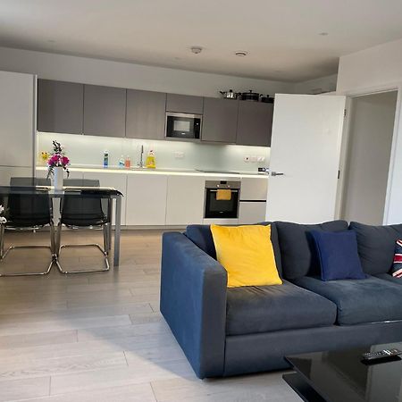 Modern & Spacious Penthouse In North London Apartment Ngoại thất bức ảnh