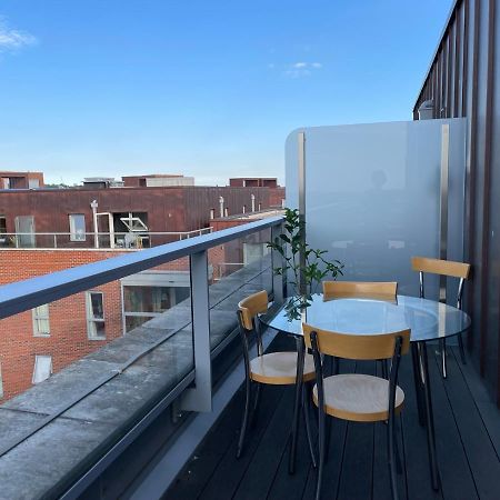 Modern & Spacious Penthouse In North London Apartment Ngoại thất bức ảnh