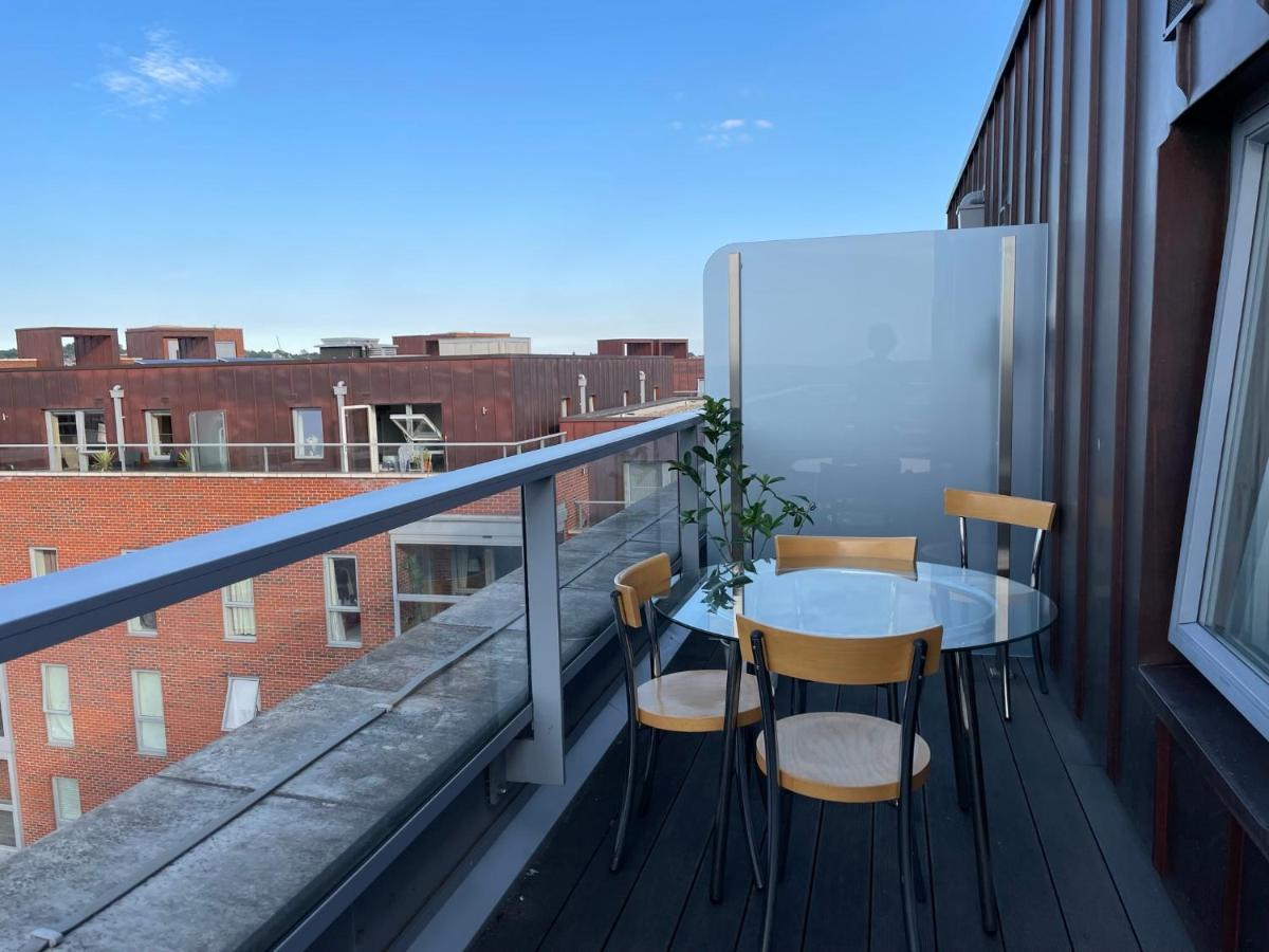 Modern & Spacious Penthouse In North London Apartment Ngoại thất bức ảnh