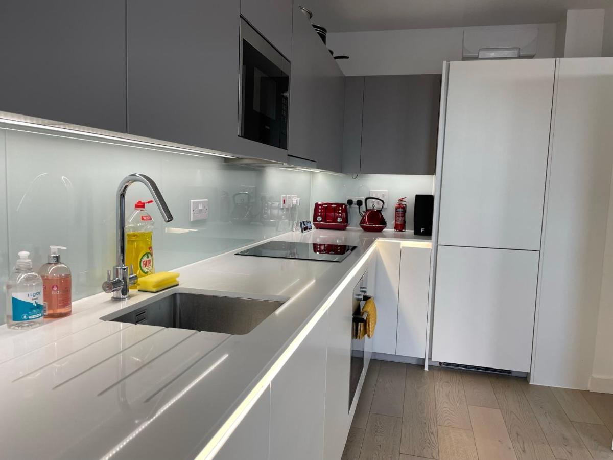 Modern & Spacious Penthouse In North London Apartment Ngoại thất bức ảnh
