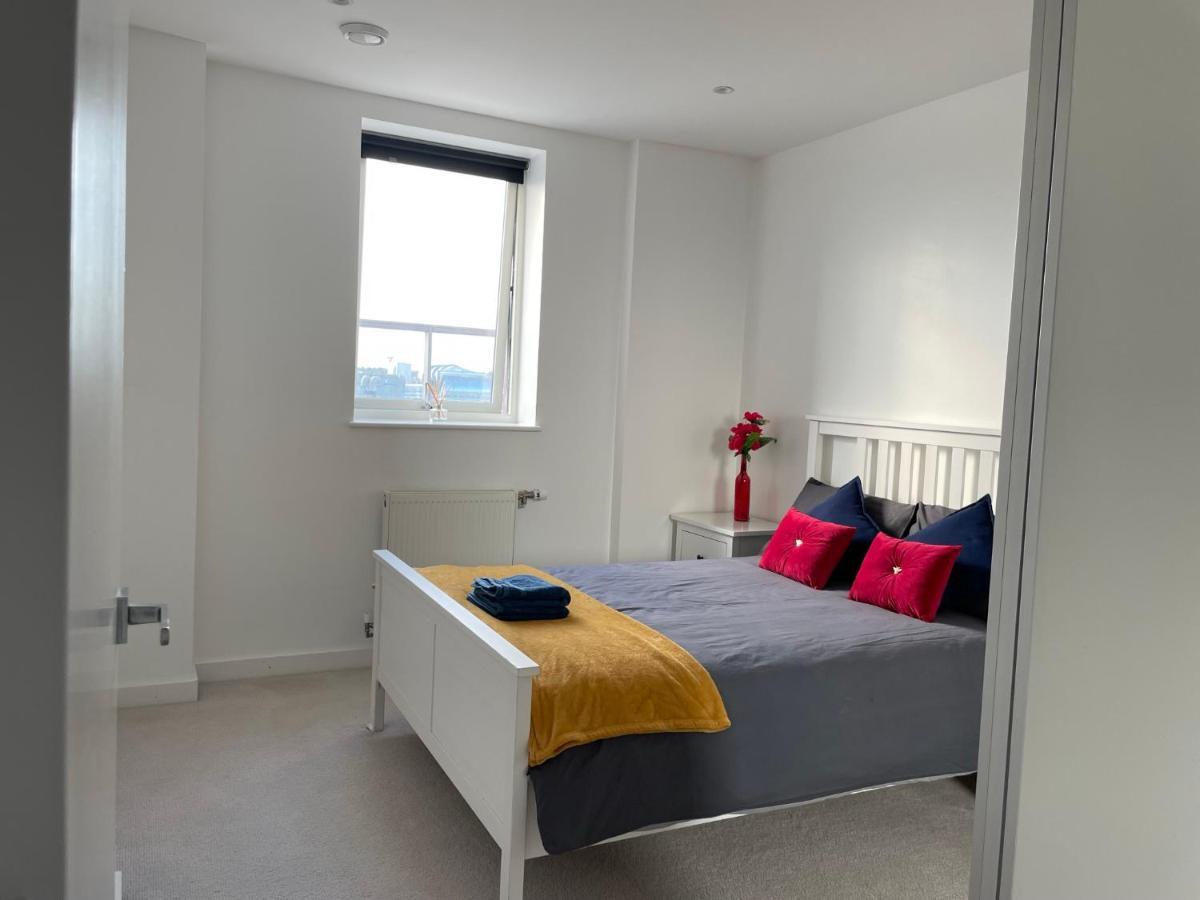Modern & Spacious Penthouse In North London Apartment Ngoại thất bức ảnh
