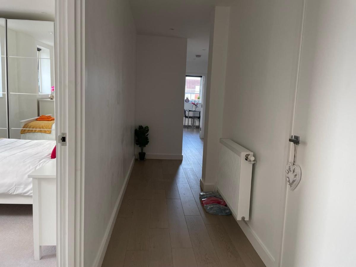 Modern & Spacious Penthouse In North London Apartment Ngoại thất bức ảnh