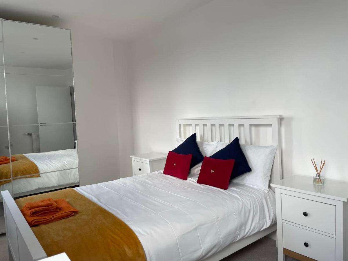 Modern & Spacious Penthouse In North London Apartment Ngoại thất bức ảnh