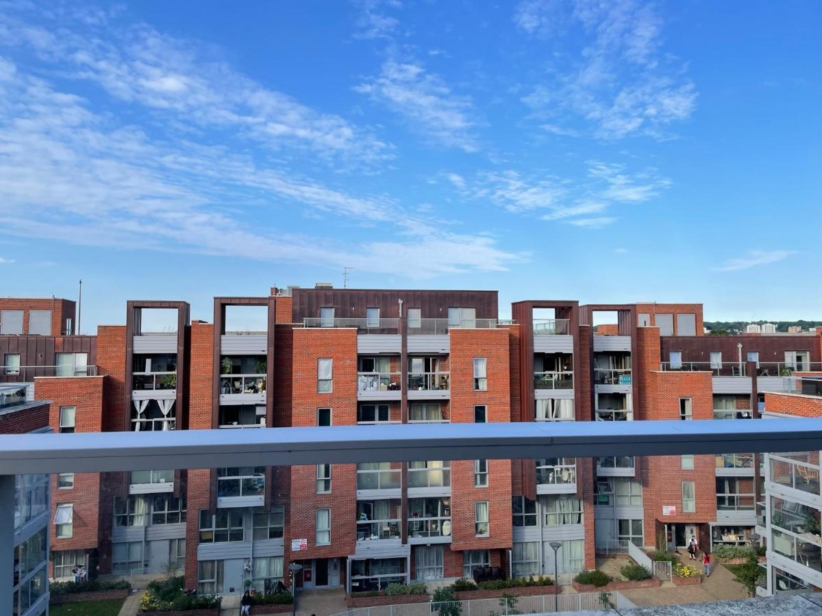 Modern & Spacious Penthouse In North London Apartment Ngoại thất bức ảnh